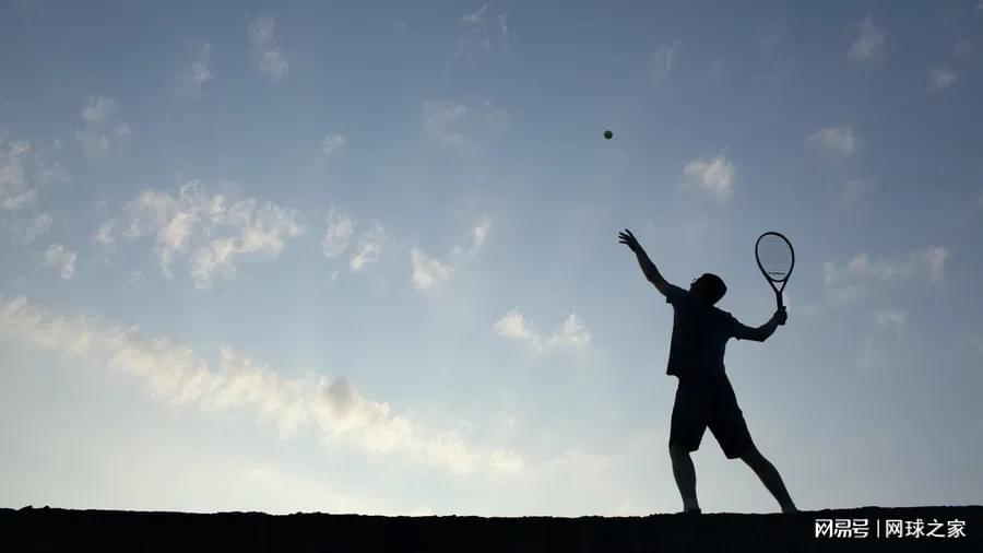 足球小将足球比赛视频-网坛反腐！两名职业球员遭重罚：合计禁赛6年、罚款2.4万美元