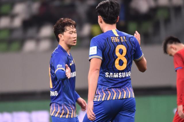 足球免费游戏足球直播-多名江苏球员即刻办理转会 谢鹏飞黄紫昌不日官宣